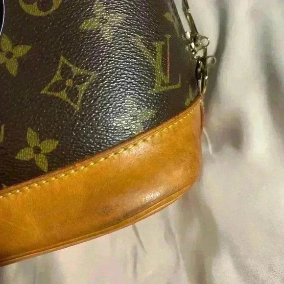 Louis Vuitton Alma w/COA - Picture 6 of 13